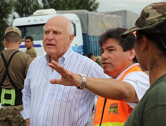 Lifschitz recorrió la zona afectada por las inundaciones