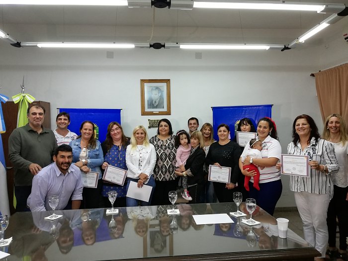 Brinkmann: Entregaron premios a los ganadores del concurso navideño