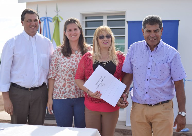 Brinkmann: Tévez inauguró la vivienda 65 de su gestión