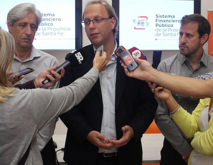 Presentaron el proyecto de ley para crear un Banco público santafesino