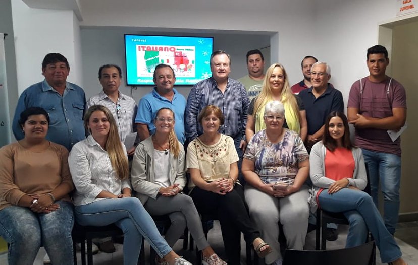 Michlig entregó aportes a instituciones de Villa Trinidad y Hersilia