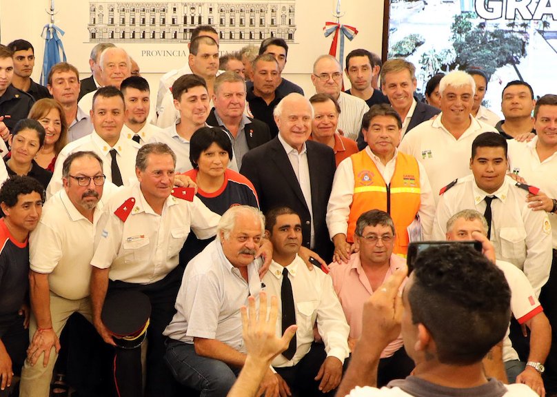 Bomberos de Suardi y la región reconocidos por la provincia