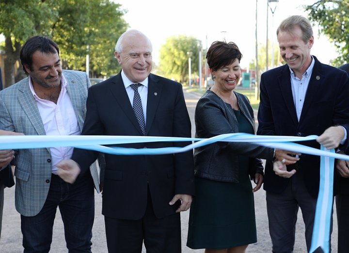 Lifschitz inauguró obras en el Bo. Cooperativo de Sunchales