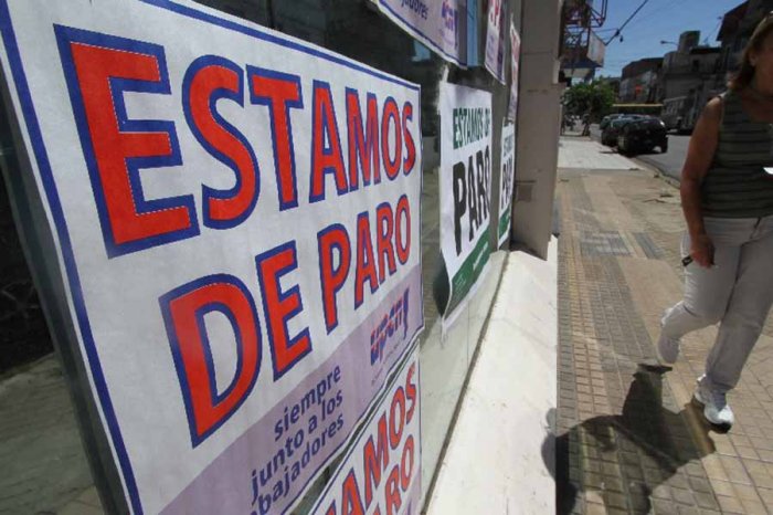 Santa Fe paralizada por los paros de empleados públicos