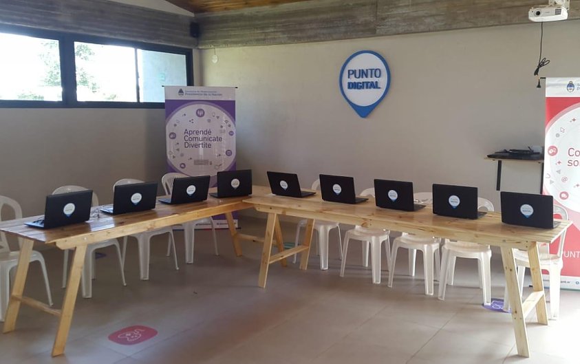 Comenzaron la instalación de un Punto Digital en Ramona