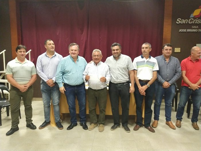 Michlig entregó aportes en San Cristóbal