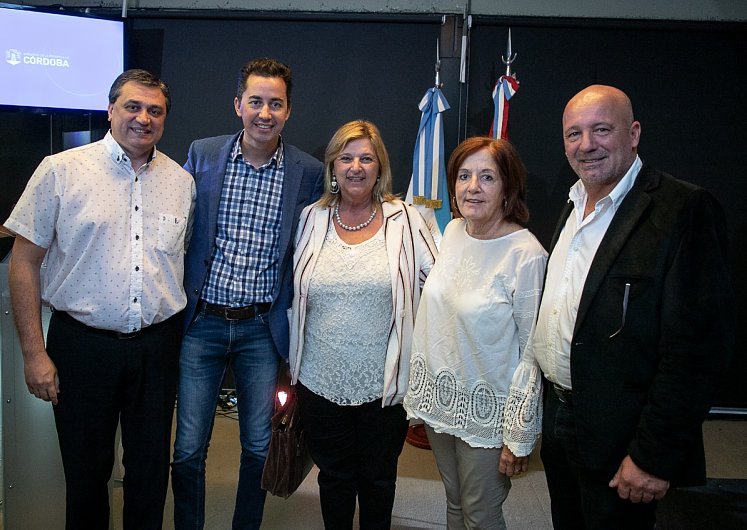 Tévez participó en el lanzamiento del programa de Parques Industriales