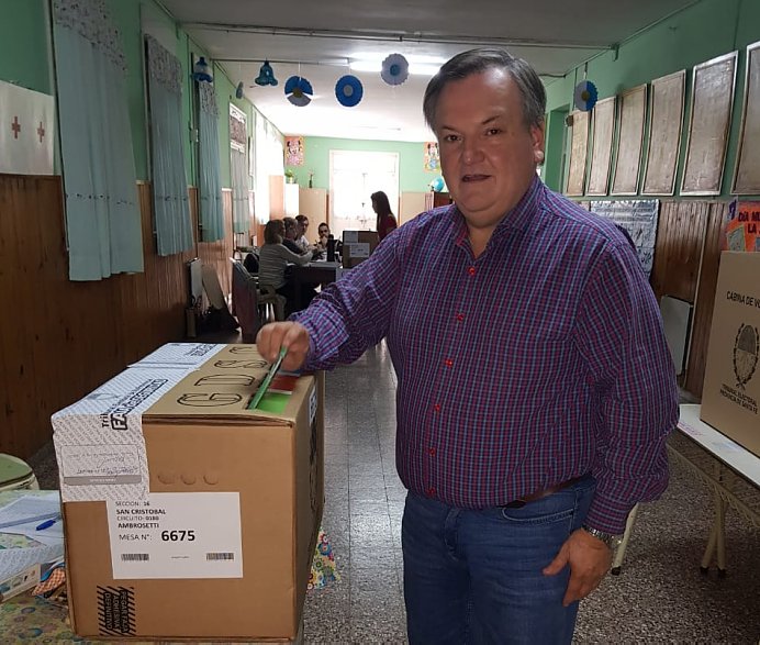 Cómodo triunfo del Senador Michlig