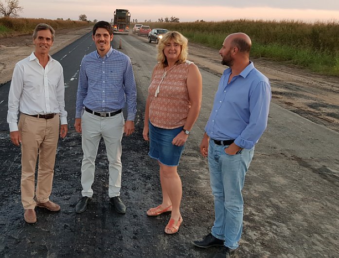 Avanza la pavimentación entre Josefina y Bauer y Sigel