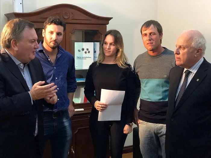 Lifschitz recibió a comitiva encabezada por el Senador Michlig