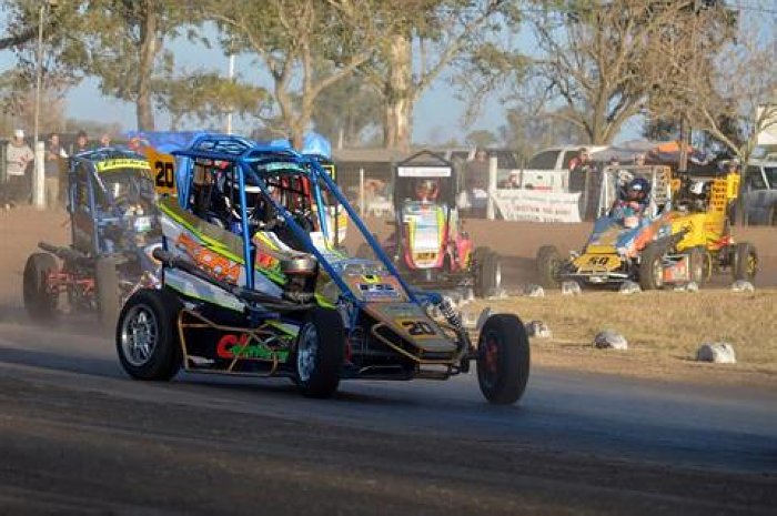 El Midgets del Litoral corre en Vila
