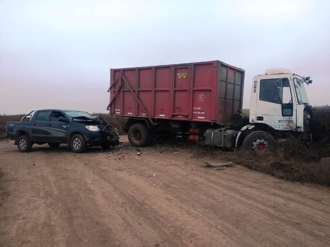 Porteña: accidente de tránsito en un camino rural
