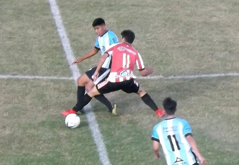 La Liga: 9 de Freyre volvió al triunfo y se afirma en la punta