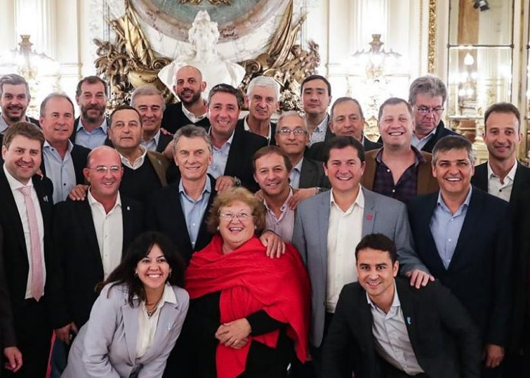 El Intendente Bría participó de un encuentro con Macri