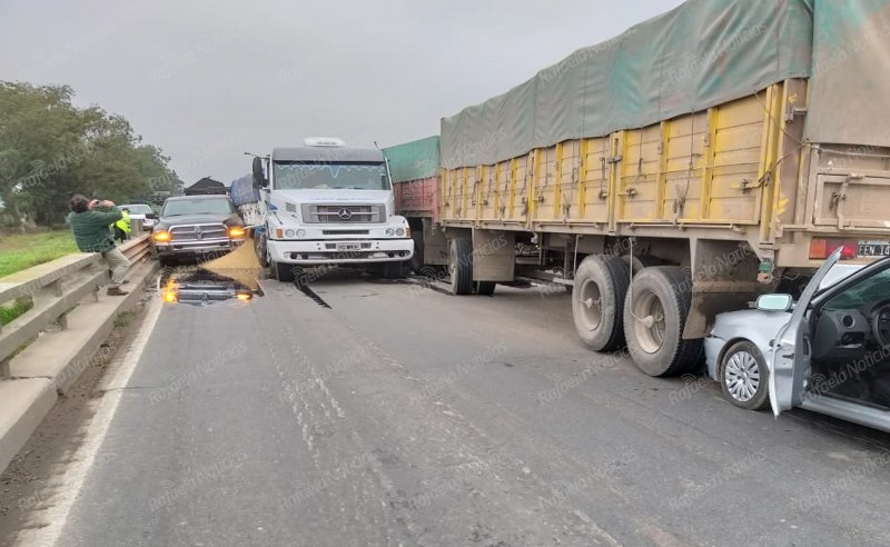 Accidente múltiple sobre un puente en la ruta 34