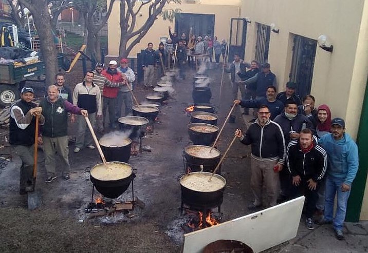 Suardi: El Jardín de Infantes organizó el gran locro del 20 de Junio