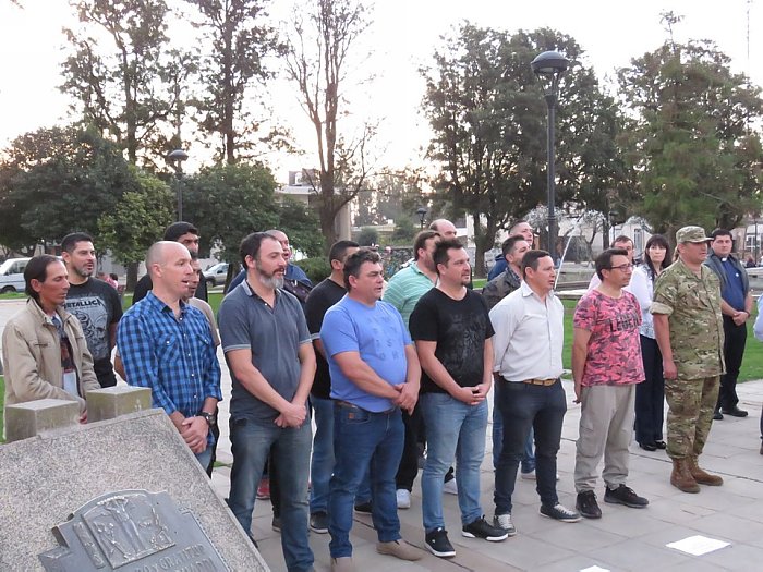 Suardi: Ex soldados renovaron su promesa de lealtad a la Bandera
