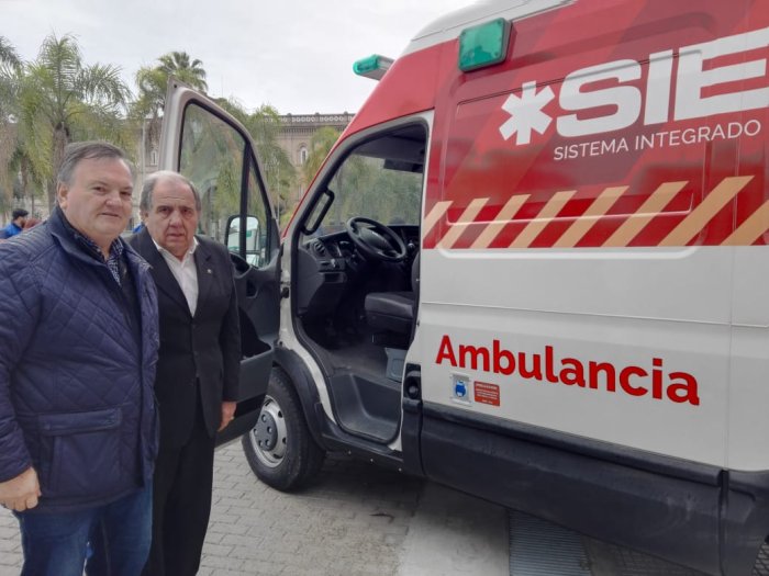 Lifschitz entregó ambulancias para el centro-norte santafesino