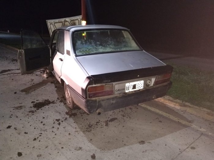 Automovilista lesionado al accidentarse en Brinkmann