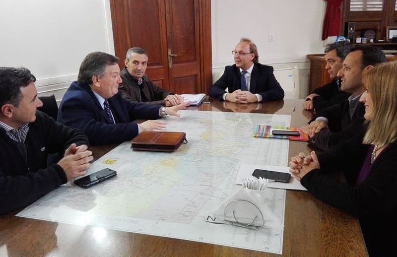 San Cristóbal y Arrufó recibieron fondos para pavimentar calles