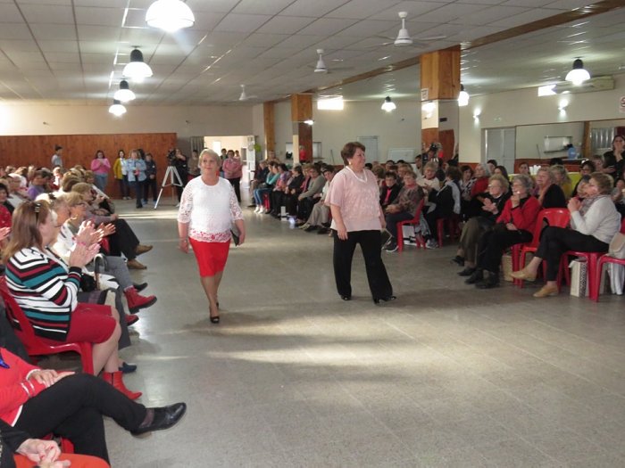 Suardi: Exitoso desfile de modas del Concejo de Adultos Mayores