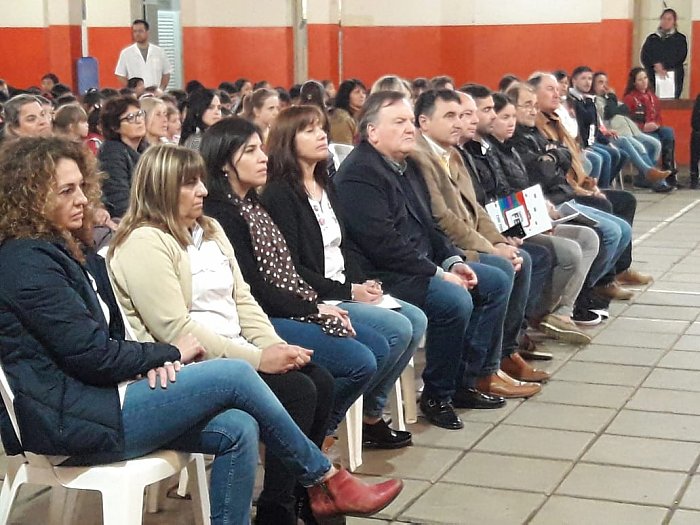 Michlig entregó aportes a instituciones de Hersilia y La Rubia