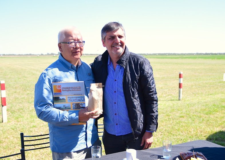 Morteros: Funcionario de los EE.UU sobrevoló el Mar de Ansenuza