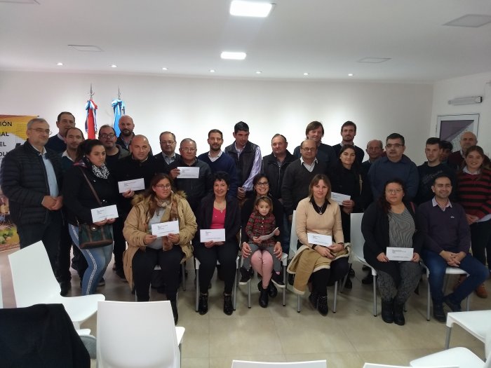 Entregaron créditos a emprendimientos del departamento Castellanos