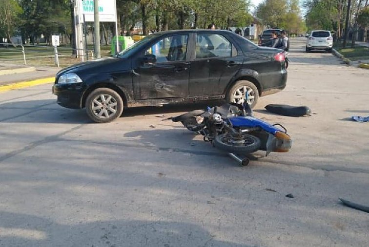 Motociclista lesionado en un accidente en Brinkmann