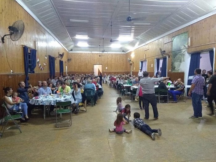 Sociedad Rural de Sunchales solidaria con las escuelas rurales 