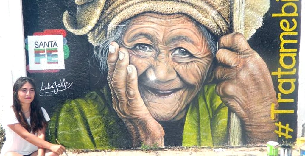 Artista de San Cristóbal pintó un hermoso mural en Ceres