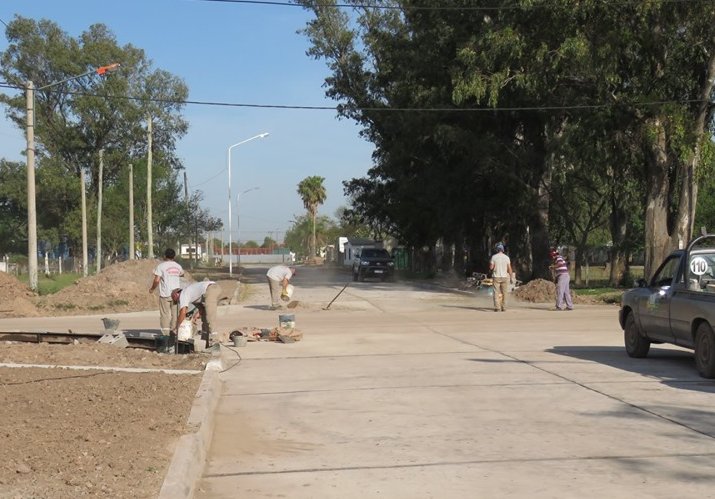 Suardi: Siguen los trabajos en calle Paso y en el cementerio