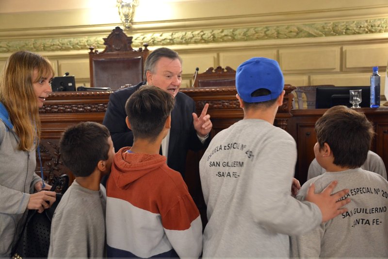Alumnos de la Esc. Especial de San Guillermo visitaron el Senado