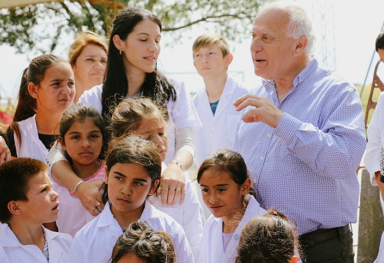 Lifschitz visitó otras cuatro localidades del departamento Castellanos