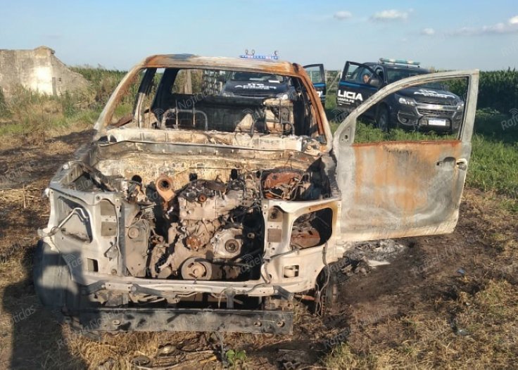 Robaron una camioneta en Freyre y la encontraron quemada en Susana