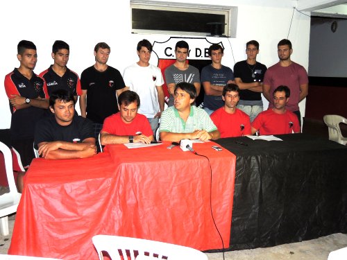 Centro presentó a los técnicos y profesores del fútbol 2015