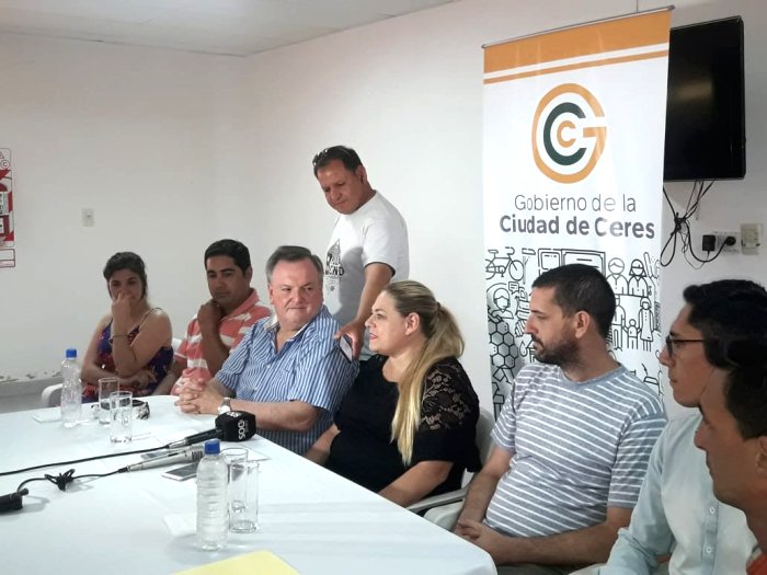 Michlig entregó aportes y motoguadañas al municipio de Ceres