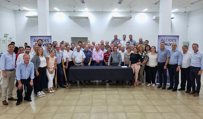 Calvo cerró el año con Intendentes y Presidentes Comunales