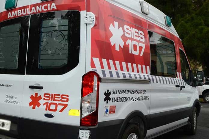Mujer lesionada al accidentarse con su moto en zona rural