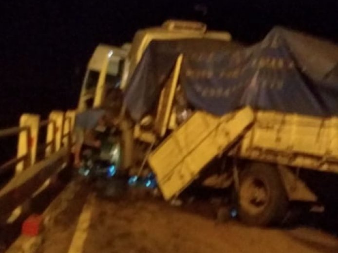 San Cristóbal: Chocaron tres camiones en ruta 4