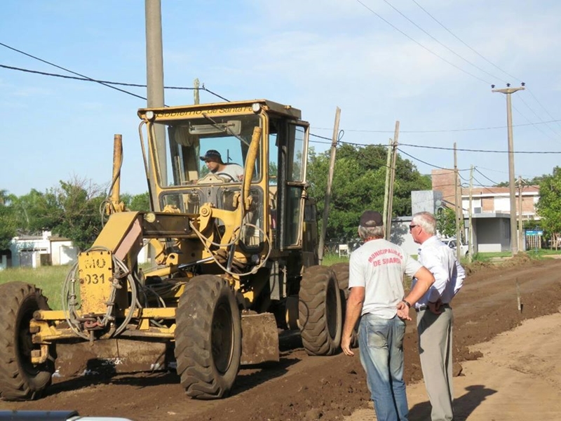 Suardi: Obras de pavimento y en zona rural