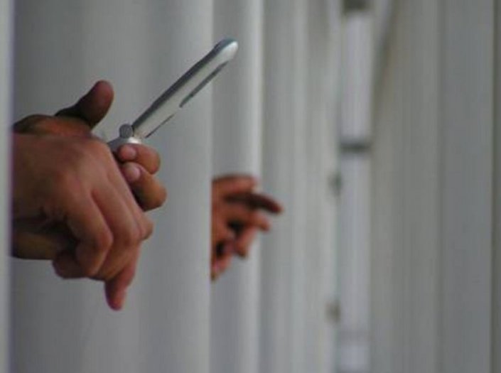 Quieren sacar todos los celulares de las cárceles de Santa Fe