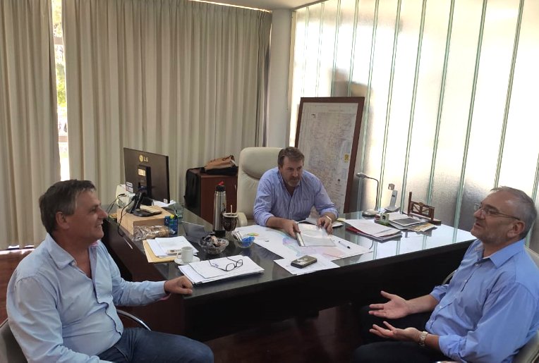 Calvo comenzó gestiones por rutas en el departamento Castellanos