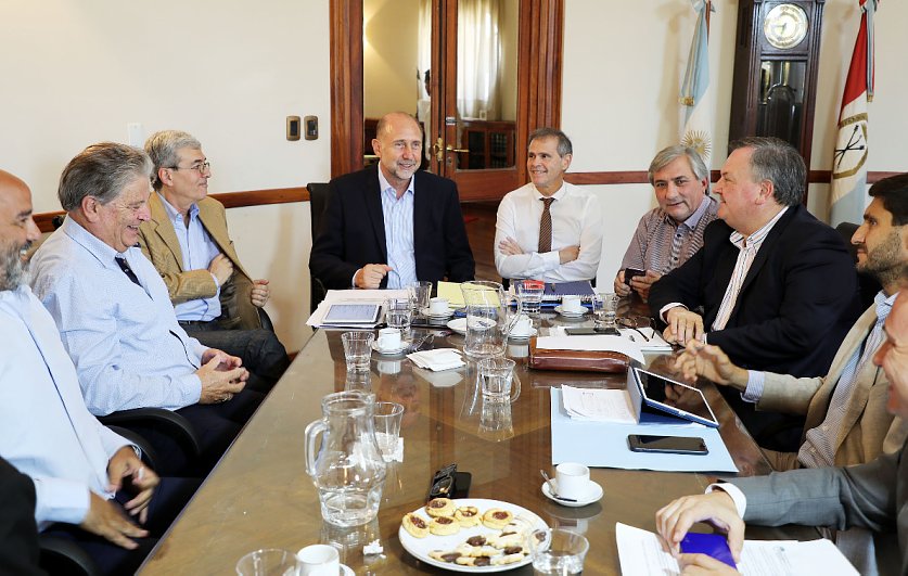 Perotti recibió a legisladores de la UCR por las leyes de emergencia