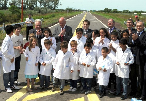 Egusquiza: Bonfatti inauguró la pavimentación de la ruta 13