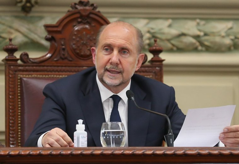 Perotti hizo hincapié en el trabajo por la emergencia sanitaria