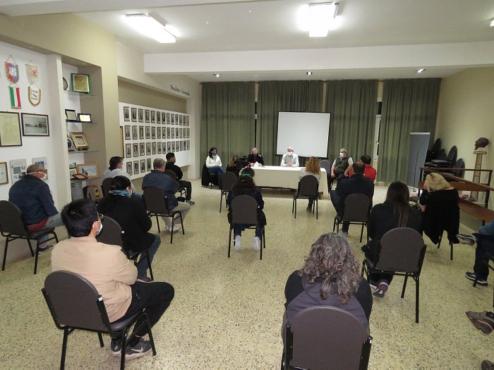 Suardi: El municipio reunió a comerciantes para implementar el control de precios