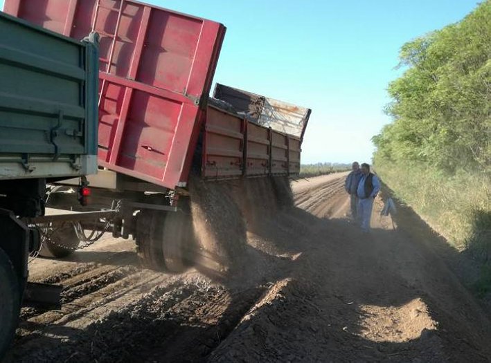 Ponen en marcha un programa para el mejorado de caminos rurales