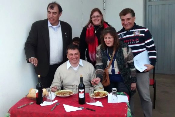 Brinkmann: La Vecinal Bertossi ganó el concurso del locro del 9 de Julio