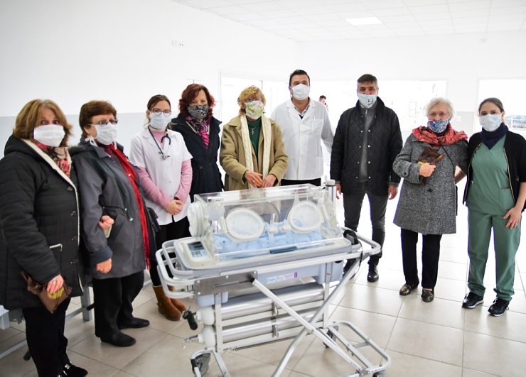 Una buena: El Hospital de Morteros recibió una incubadora